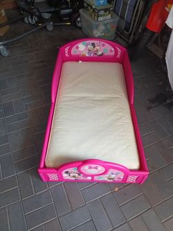 Toddler bed