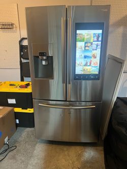 Samsung refrigerator with SMART HUB