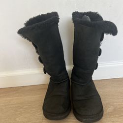 Uggs Size 7 Black Great Condition 