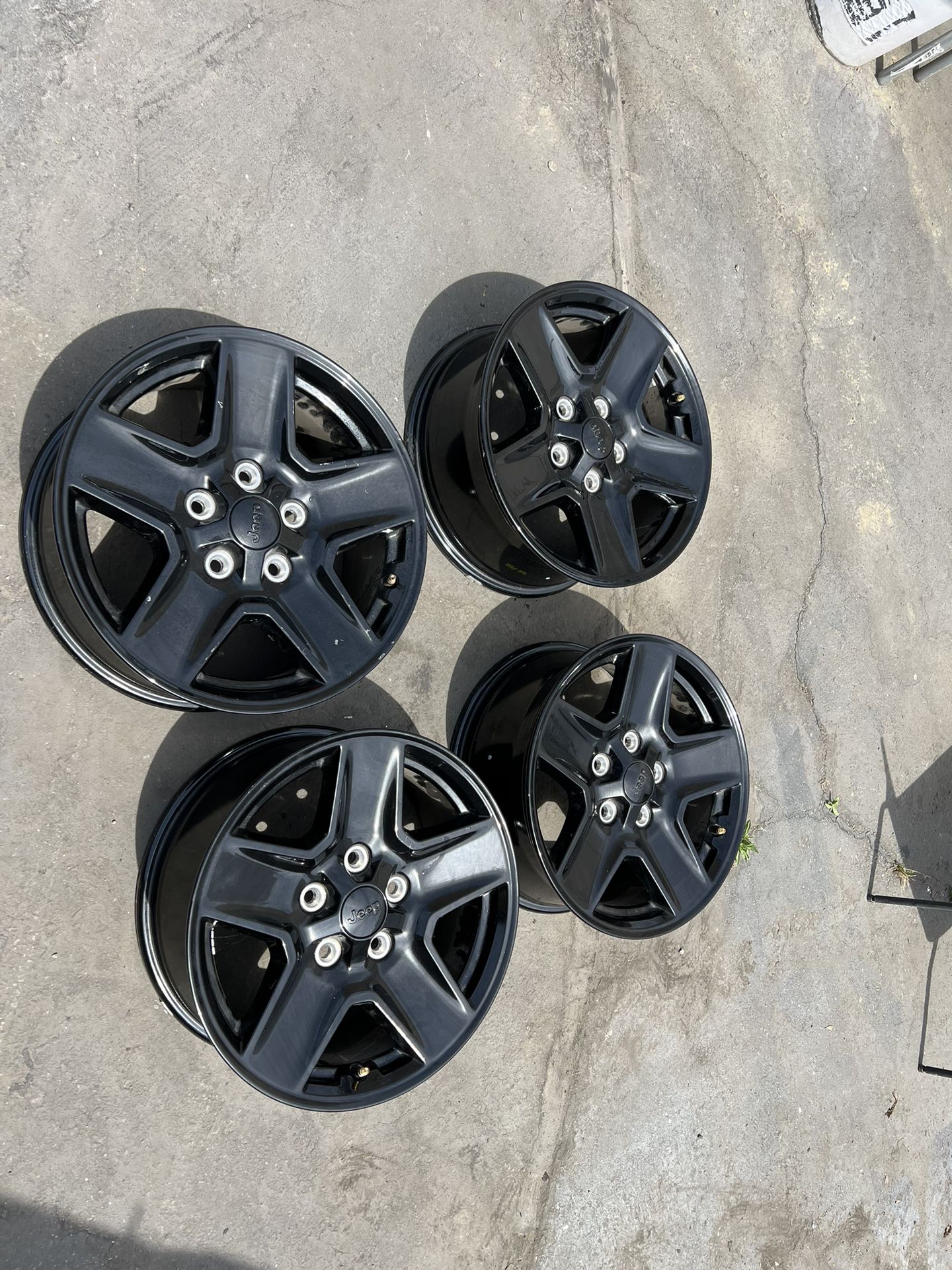 2019-2021 Jeep Gladiator 17" Factory OEM Gloss Black Wheels 