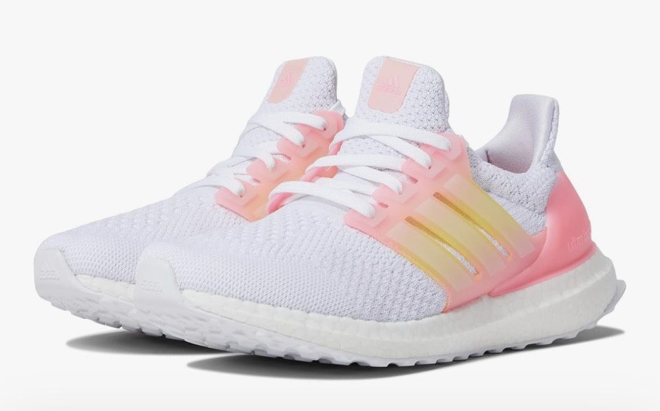 WOMENS ADIDAS UltraBoost SHOES