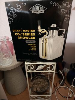 Craft Master CO2 Series Growler 128 oz