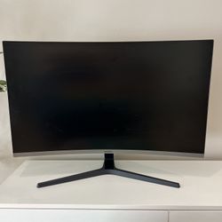 32" FHD Curved Monitor with bezel-less design