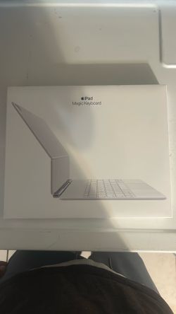 iPad Air Magic Keyboard 13 inch