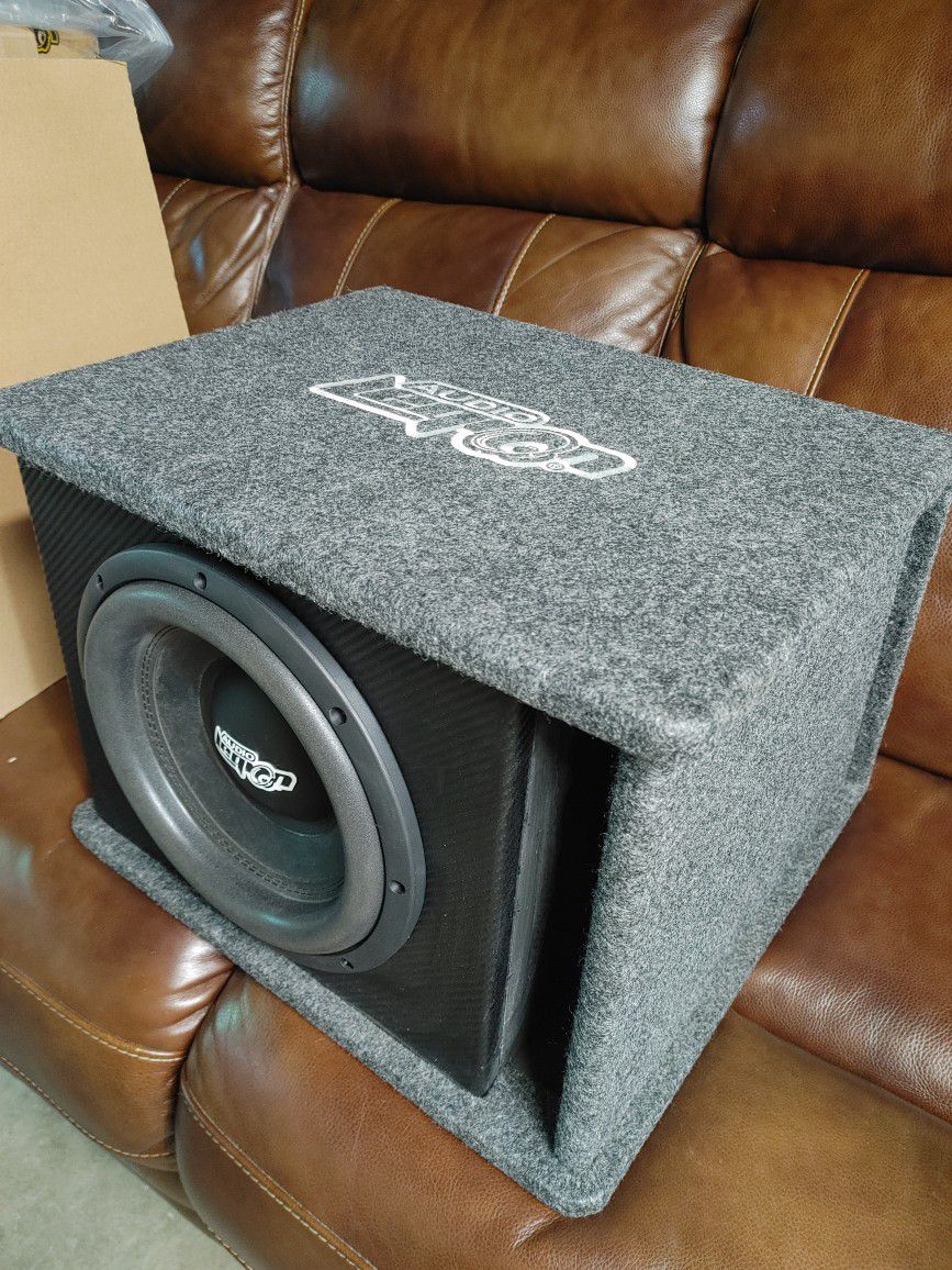 10" Subwoofer in Ported box 