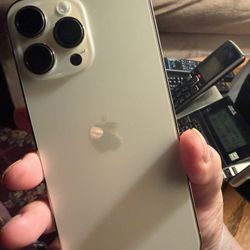 iPhone 14 Pro Max (locked To AT&T) 