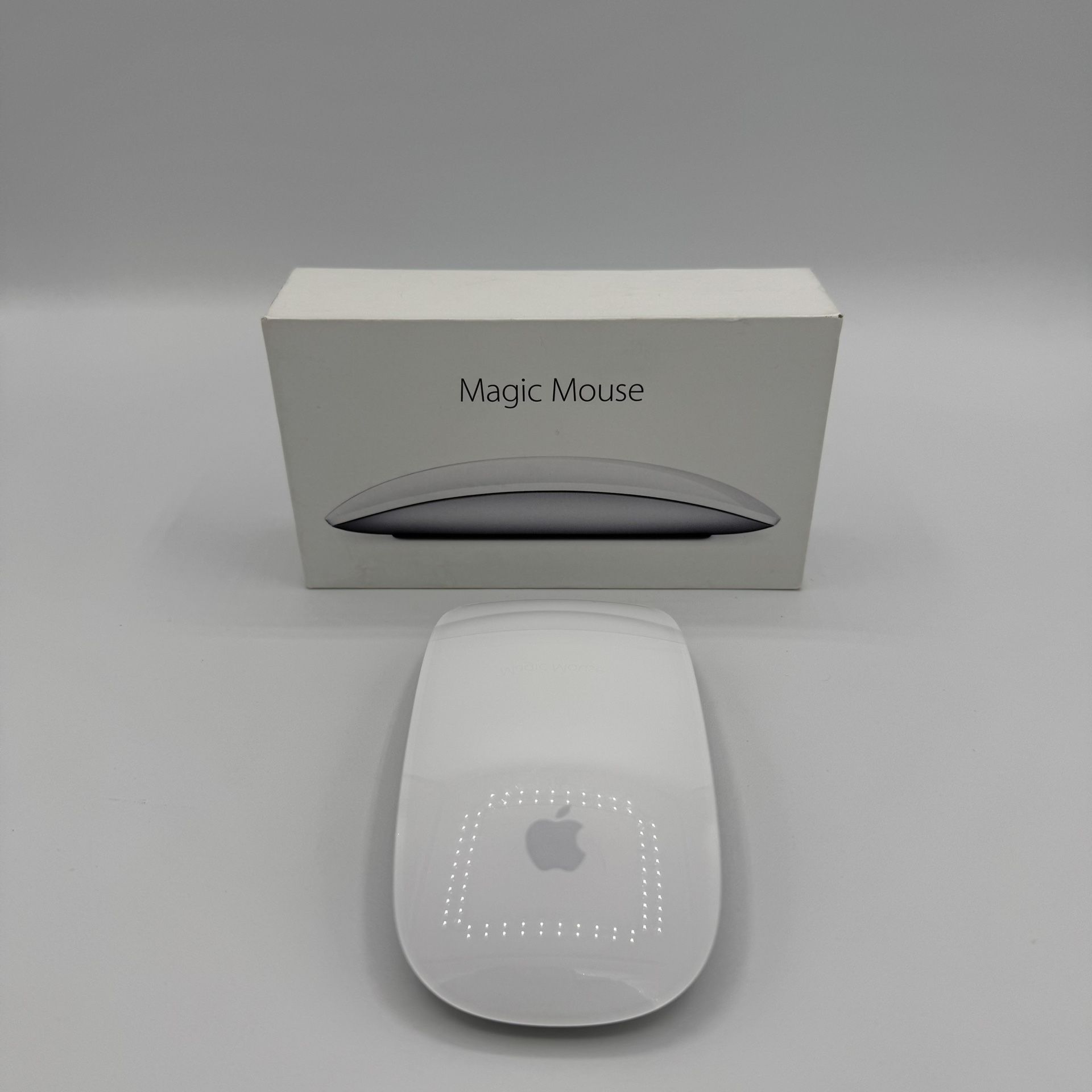 Genuine Apple Wireless Magic Mouse A1657 Bluetooth, Wireless with original box