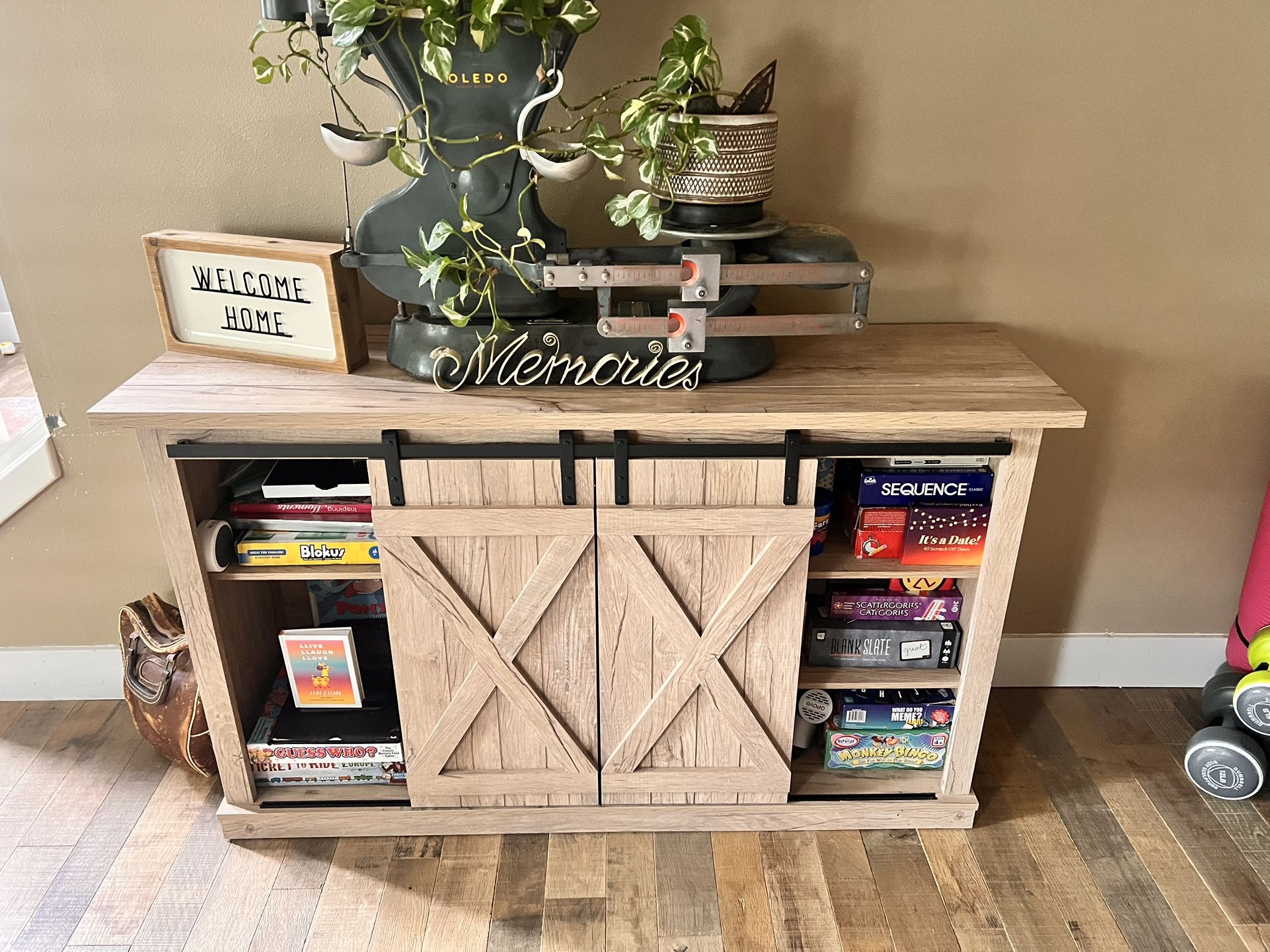 Media Cabinet/console Table/hutch/credenza