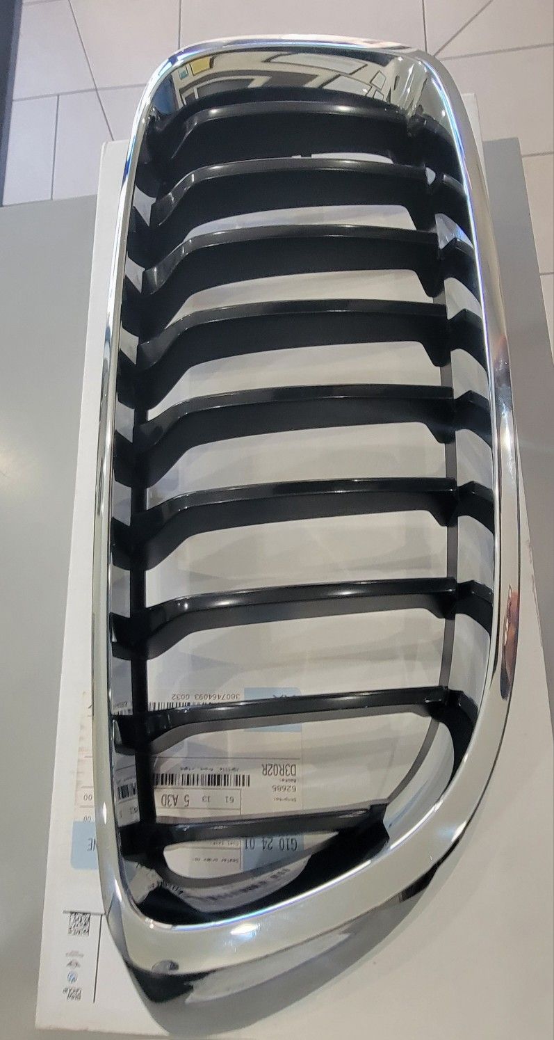 2014 to 2020 BMW 4 Series, Front R/H OEM Grill.
