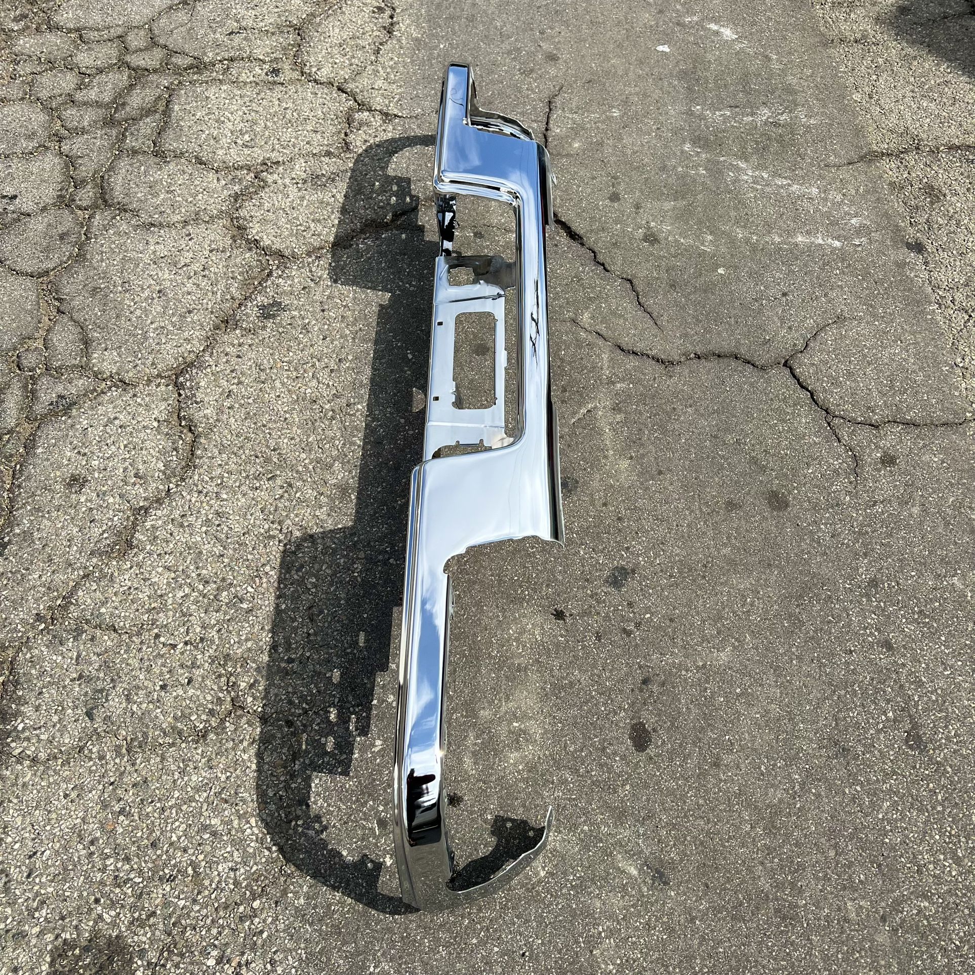 Chevy Colorado & GMC Canyon Rear Bumper OEM 2015 2016 2017 2018 2019 2019 2020 2021 2022
