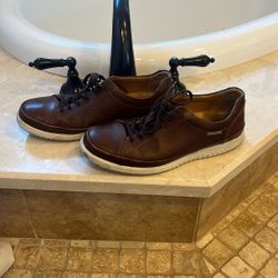 Men’s Mephisto size 10 1/2 like New only wore a couple times $90