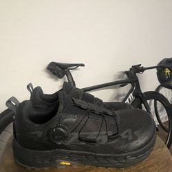 Altra Timp 5 BOA Size 10 men’s 