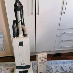 Sebo Vacuum Cleaner 