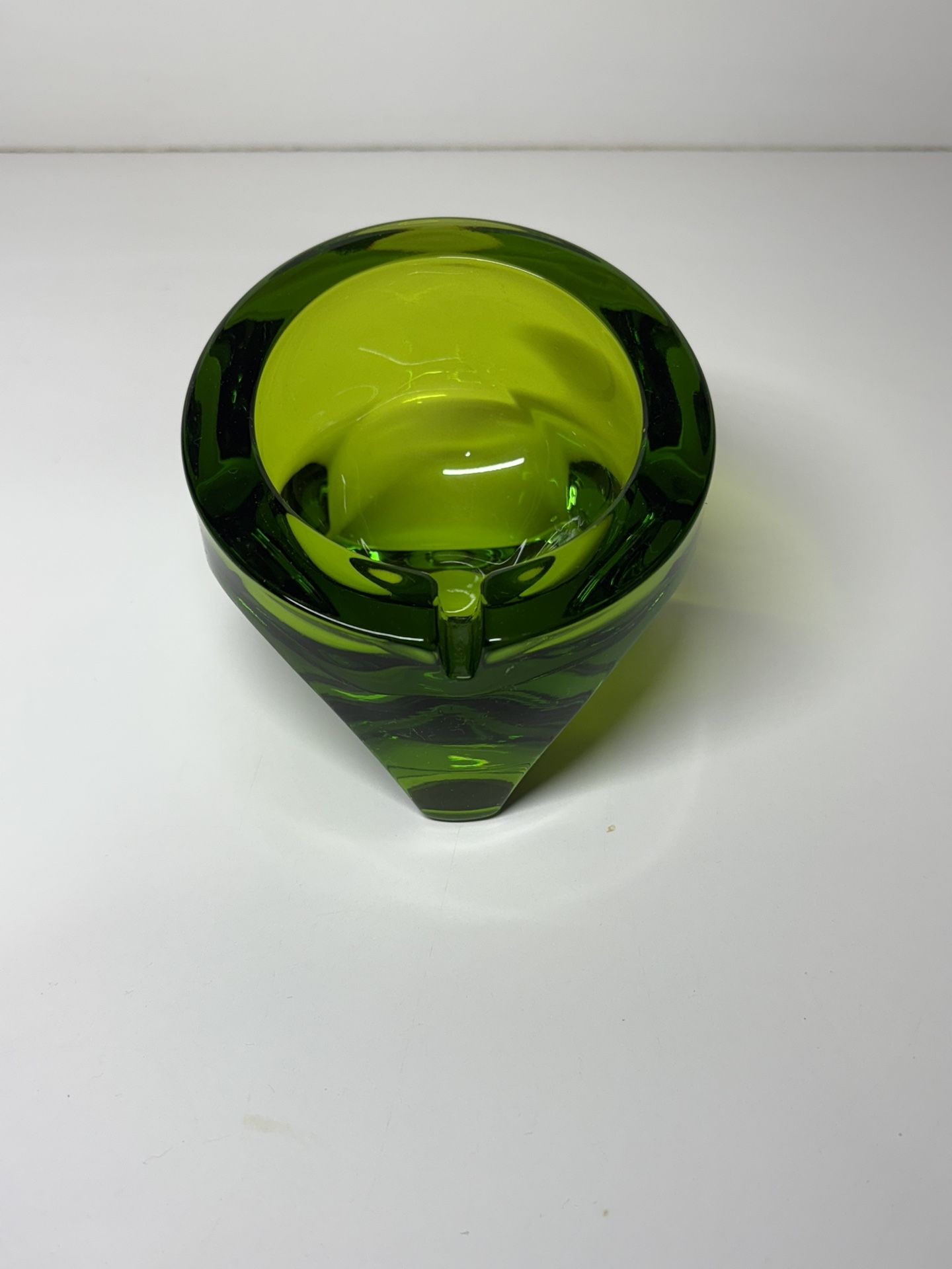 Vintage Viking Glass MCM Diamond Base Green Ashtray
