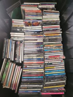 CDs y cintas en español