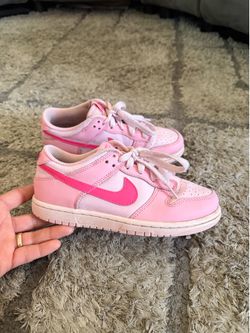Nikes size 1y