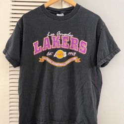 Vintage Los Angeles LAKERS NBA Basketball T-shirt