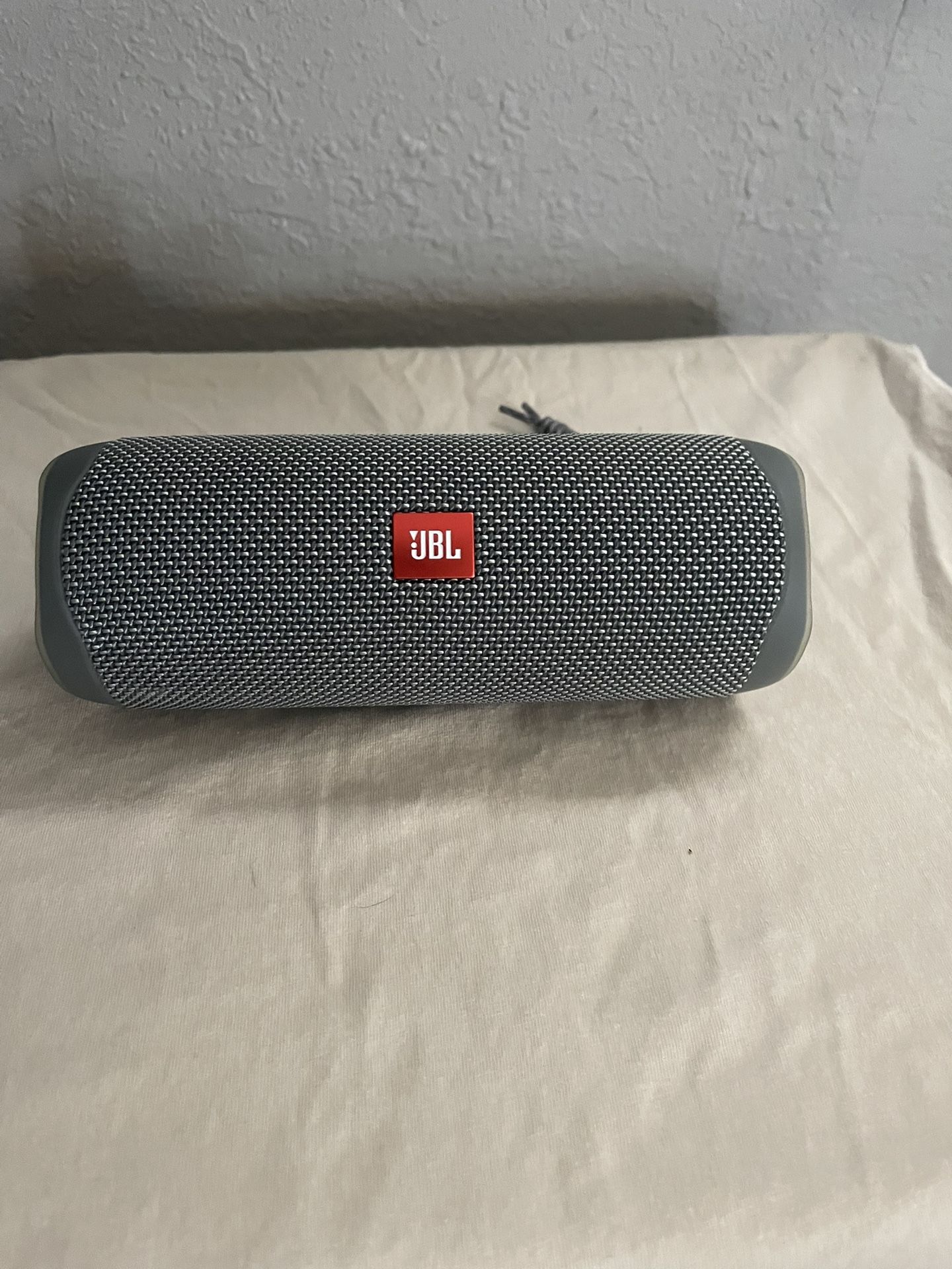 JBL Bluetooth speaker 