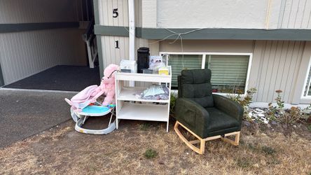 Baby Changing table/chairs