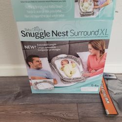 Snuggle Nest- Perfect For Newborn !!👶  Used 5 X. In Great Condition 