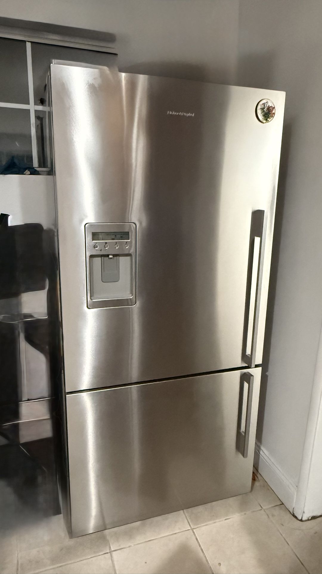 Fisher & Paykel Refrigerator