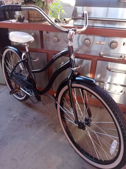BEACH CRUISER BIKE HUFFY TIRES SIZE 26 READY FOR RIDE 