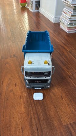 Dump Truck from Driven By Battat White/Blue Lights 18” long 7” wide big