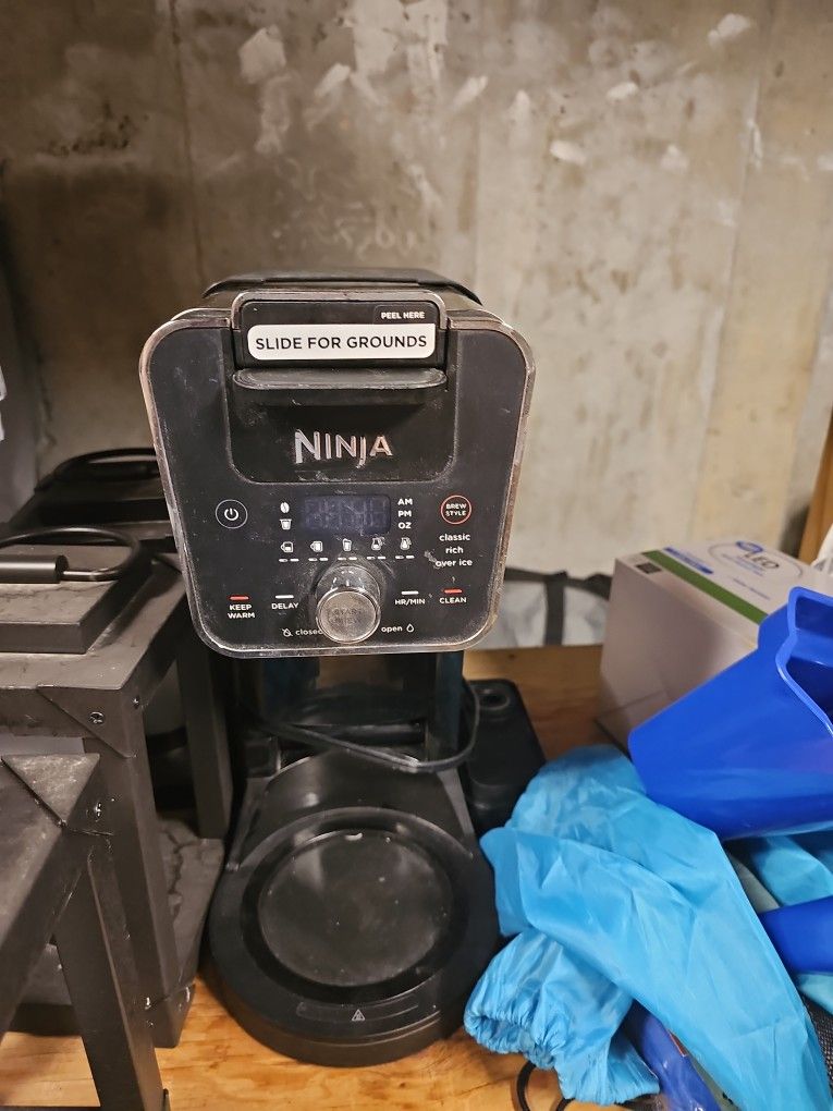 Ninja Coffee Maker 201
