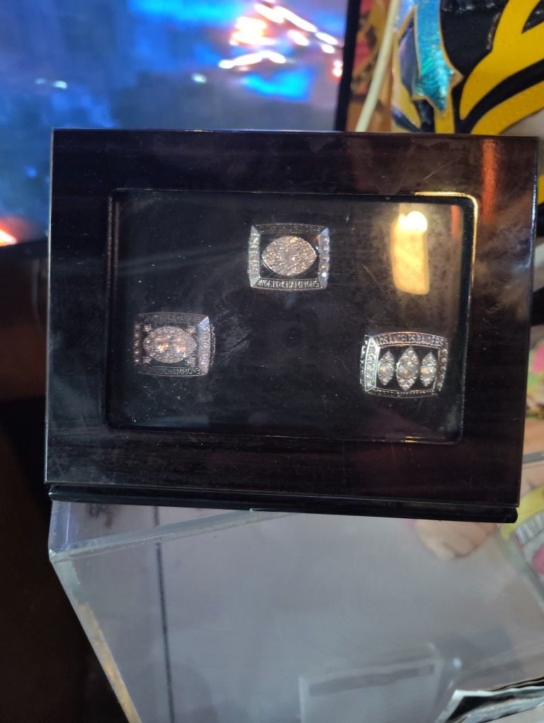 Raiders Superbowl Rings