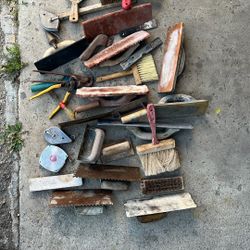 Used Cement Floor Work Tools( All For 30 )