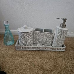 Ceramic alike style bathroom accessories  and glass bottle