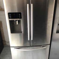 Samsung French Door Refrigerator Good Condition 