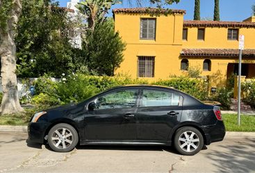 Nissan Sentra · SE Sedan 4D