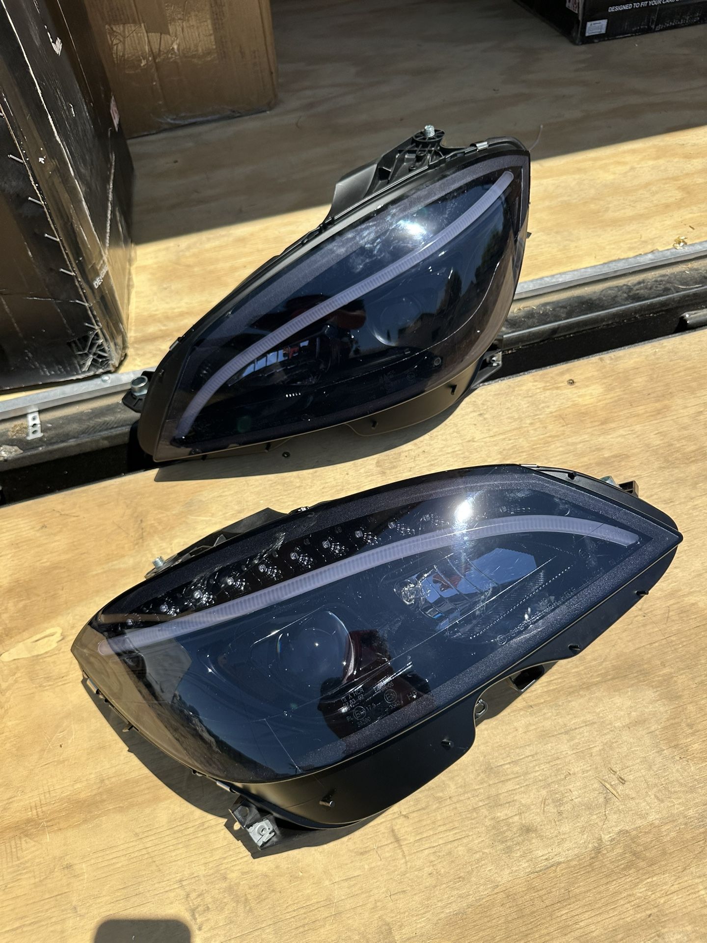 Mercedes Benz C-class Headlights 08-2011 New