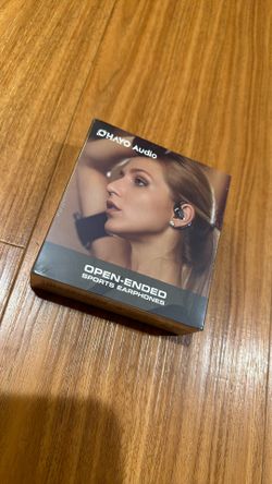 Ear Headphones