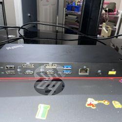 **Lenovo ThinkPad Universal USB-C Dock Model VDK4930