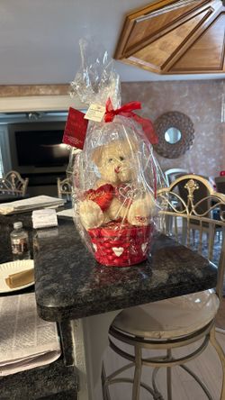 Valentine BASKET