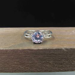 Size 8 Sterling Silver Round Cut CZ Unique Setting Band Ring
