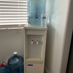 5 Gallon Water Dispenser