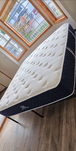 Newer King Brooklyn Bedding Hybrid Mattress and Platform Bed Frame