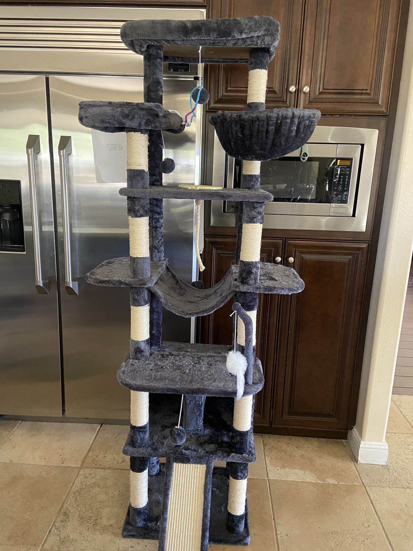 Tall cat Tree