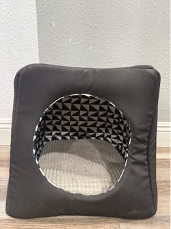 Pet bed