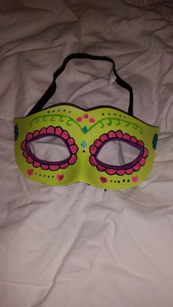 Girls fancy mask Halloween