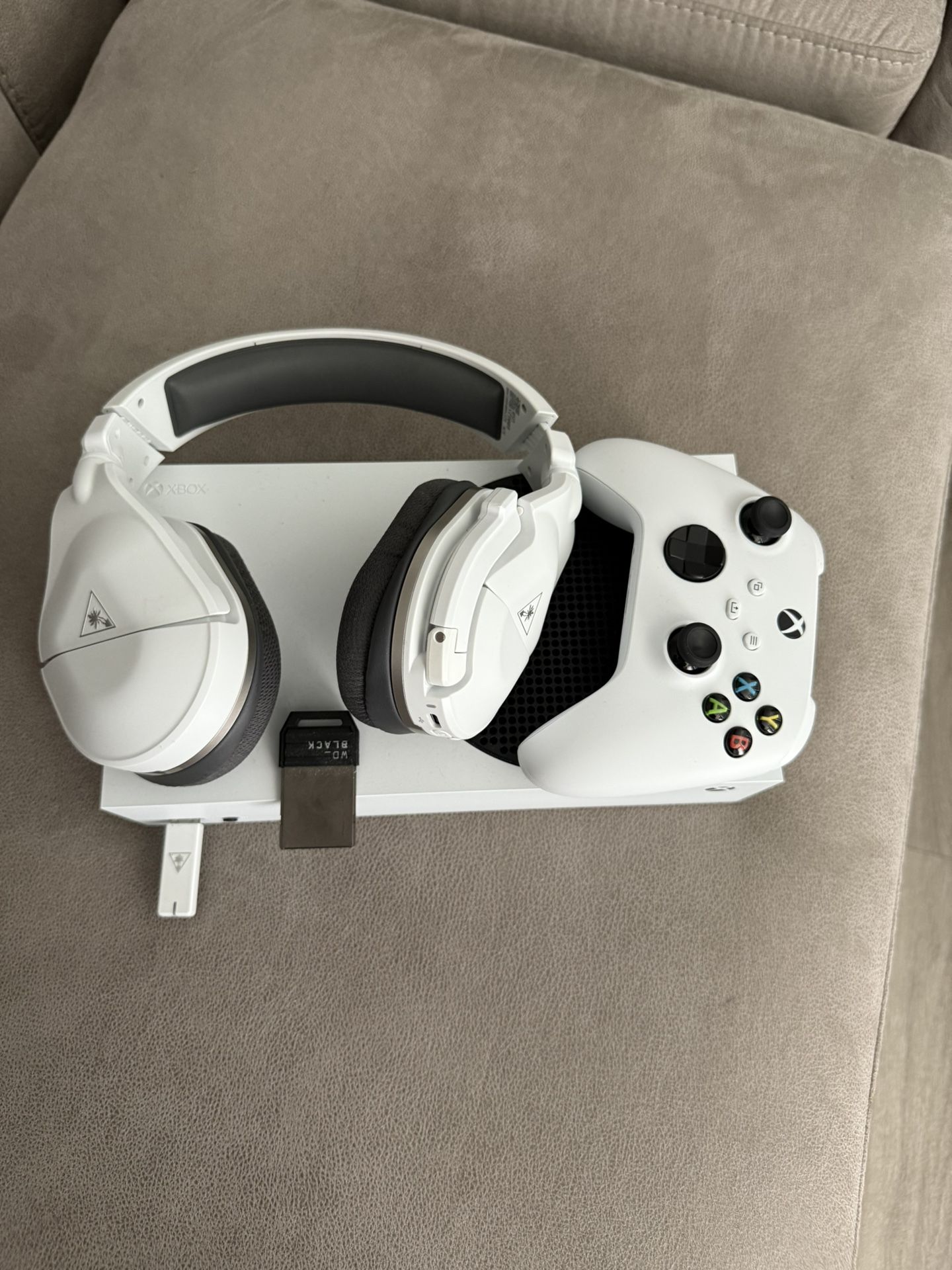 Xbox One W/ Headset And 1TB Memory Card Add
