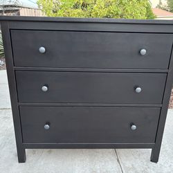 Black Solid Wood Hemnes Dresser Chest of Drawers Furniture Great Condition