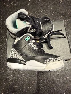 Brand New in Box Nike Air Jordan 3 Retro Green