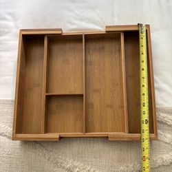 Expandable Bamboo Tray 