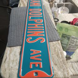 Miami Dolphins Metal Plaque .....new Hard Tin