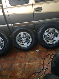 4 Wheel And Tires GMC 2500