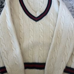 Brandy Melville Sweater